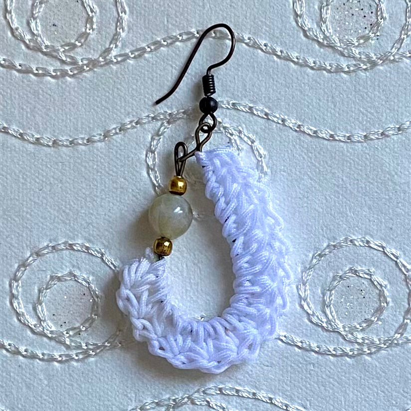 KIDNEY BEAN Crochet Earrings