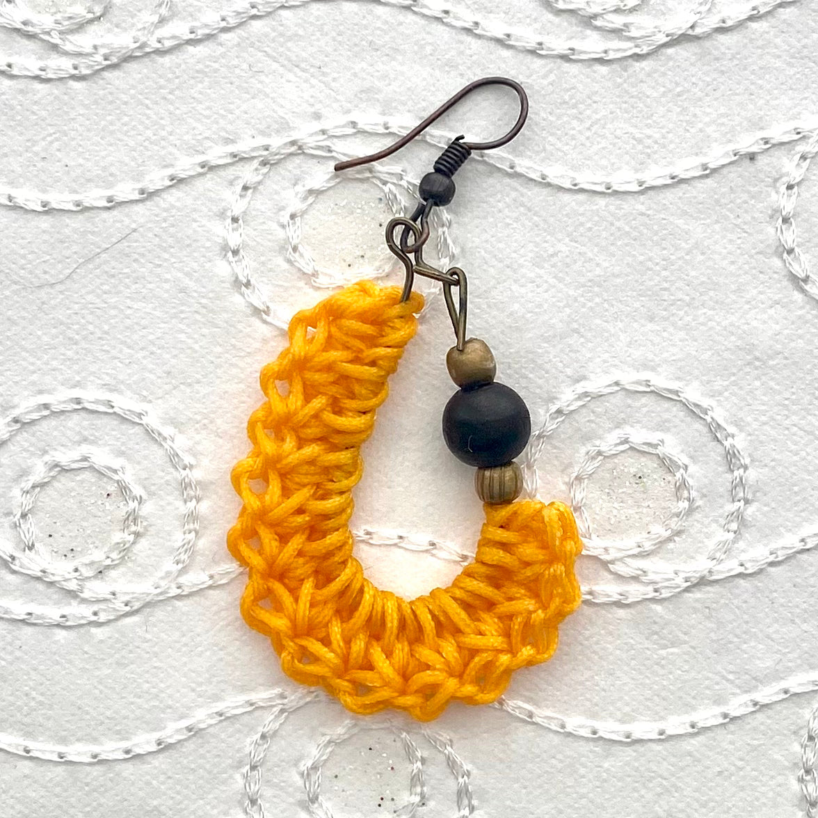 KIDNEY BEAN Crochet Earrings